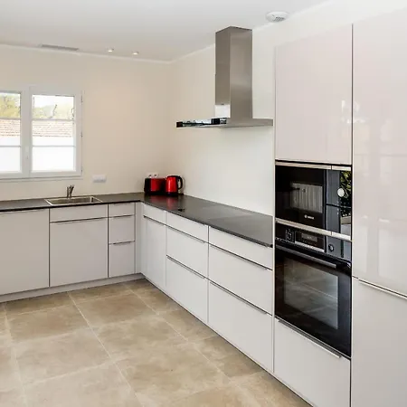 Luxurious And Spacious In The Heart Of The Cote D'azur
