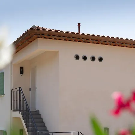 Luxurious And Spacious In The Heart Of The Cote D'azur Roquefort-les-Pins